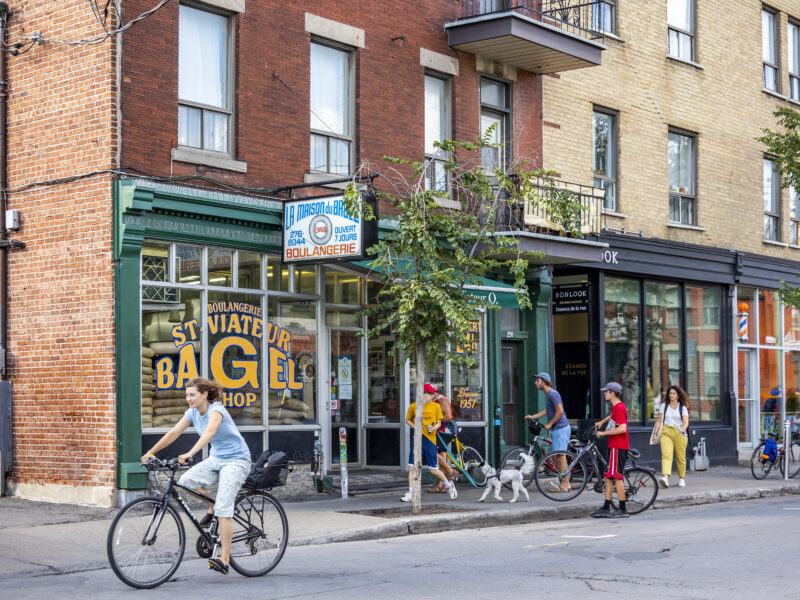 Bagel St-Viateur Plateau Montroyal Été 2024